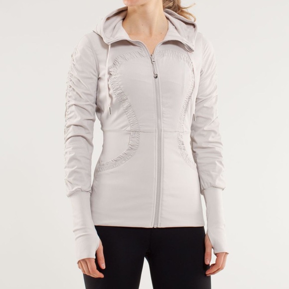Lululemon Dance Studio Jacket in Dune, size 6 - Picture 2 of 14